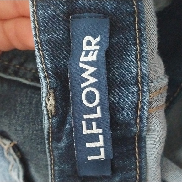 CLEARENCE! AUTHENTIC DENIM. WALLFLOWER. - Picture 7 of 10